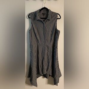 WHO WHAT WEAR Black and white striped button up sleeveless shirt dress